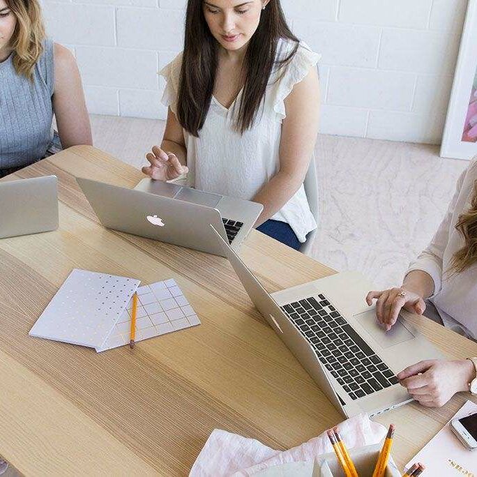 5 things your social media manager wants you to know!